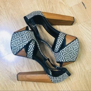Jessica Simpson Platform Sandals size 8.5